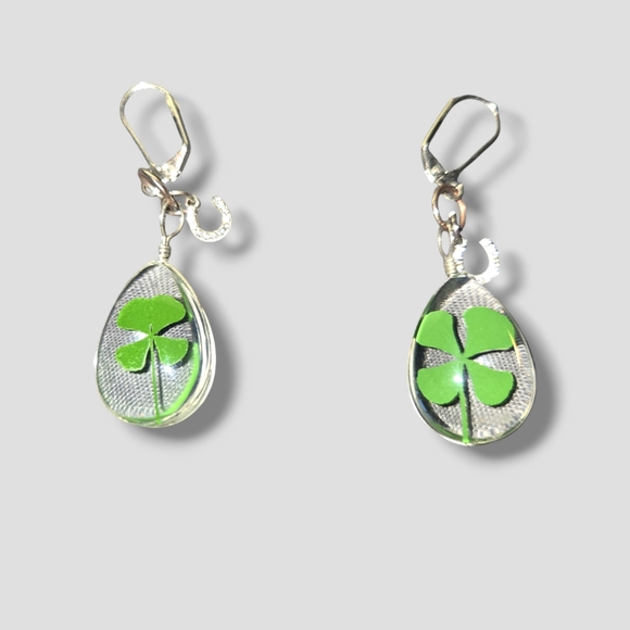 4 Leaf clover resin drop earrings with sparky horseshoe charms - Picture 2 of 3